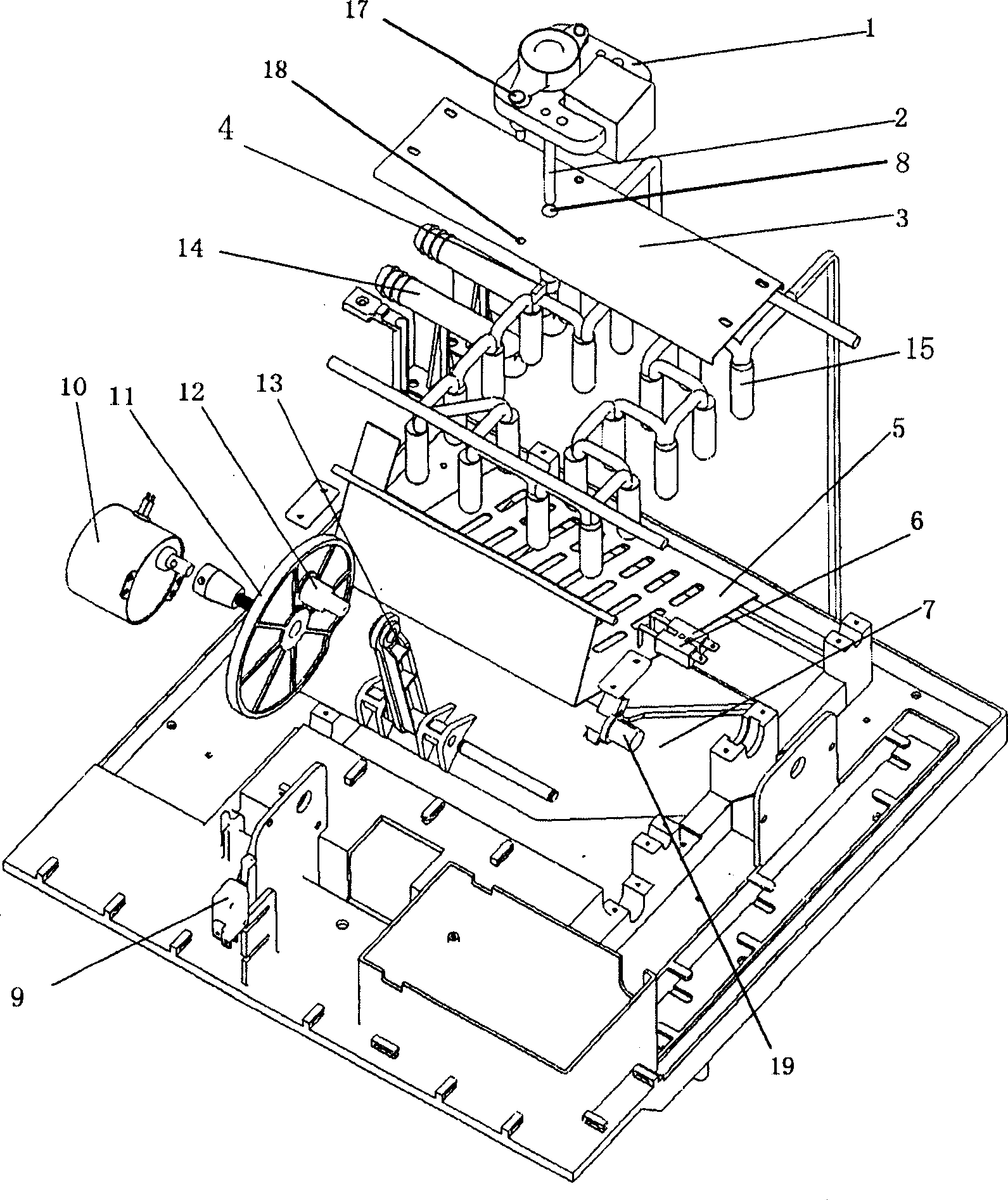 Water stirring mechanism for ice-making machine