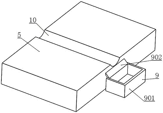 Plastic pipe fitting cutting device with dust storing function