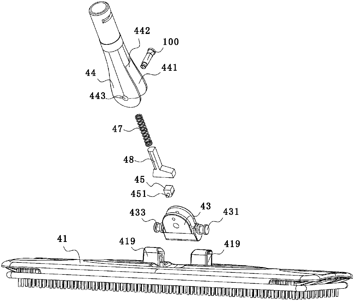 Automatic-water-squeezing mop convenient to use