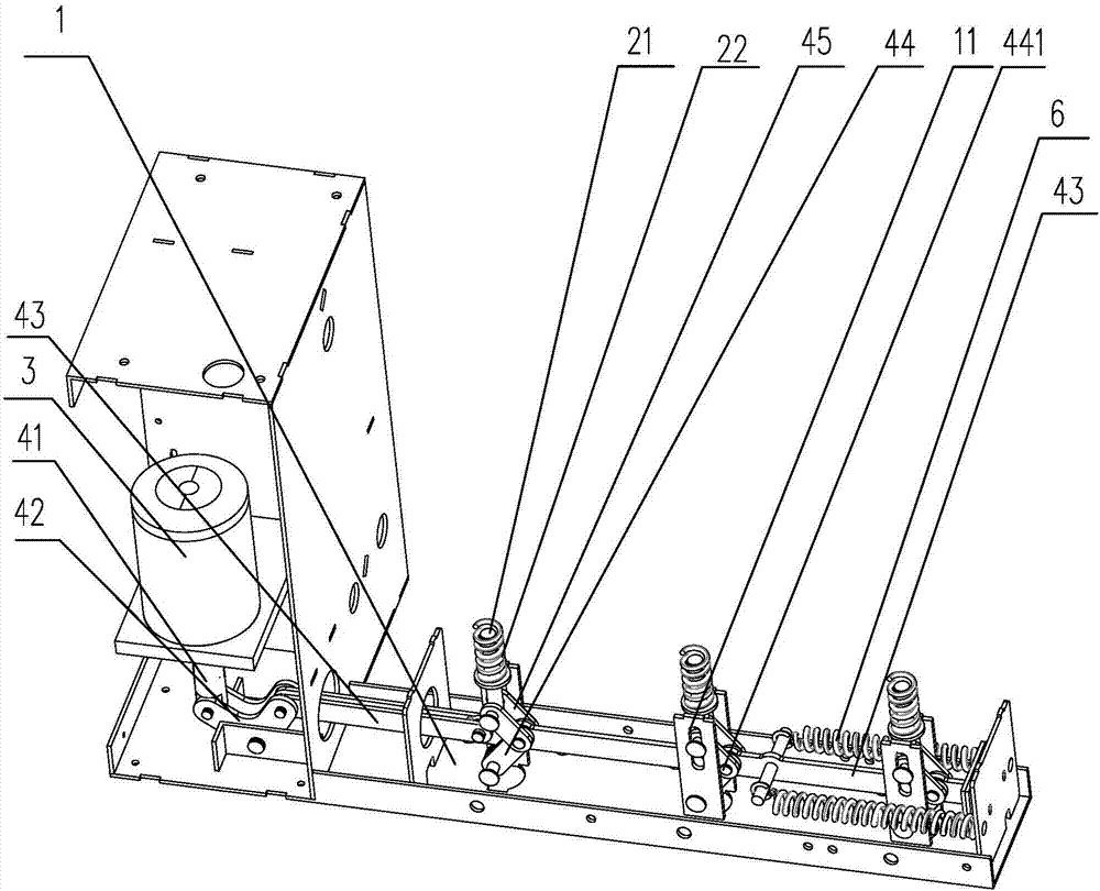 Vacuum circuit breaker force reducing device