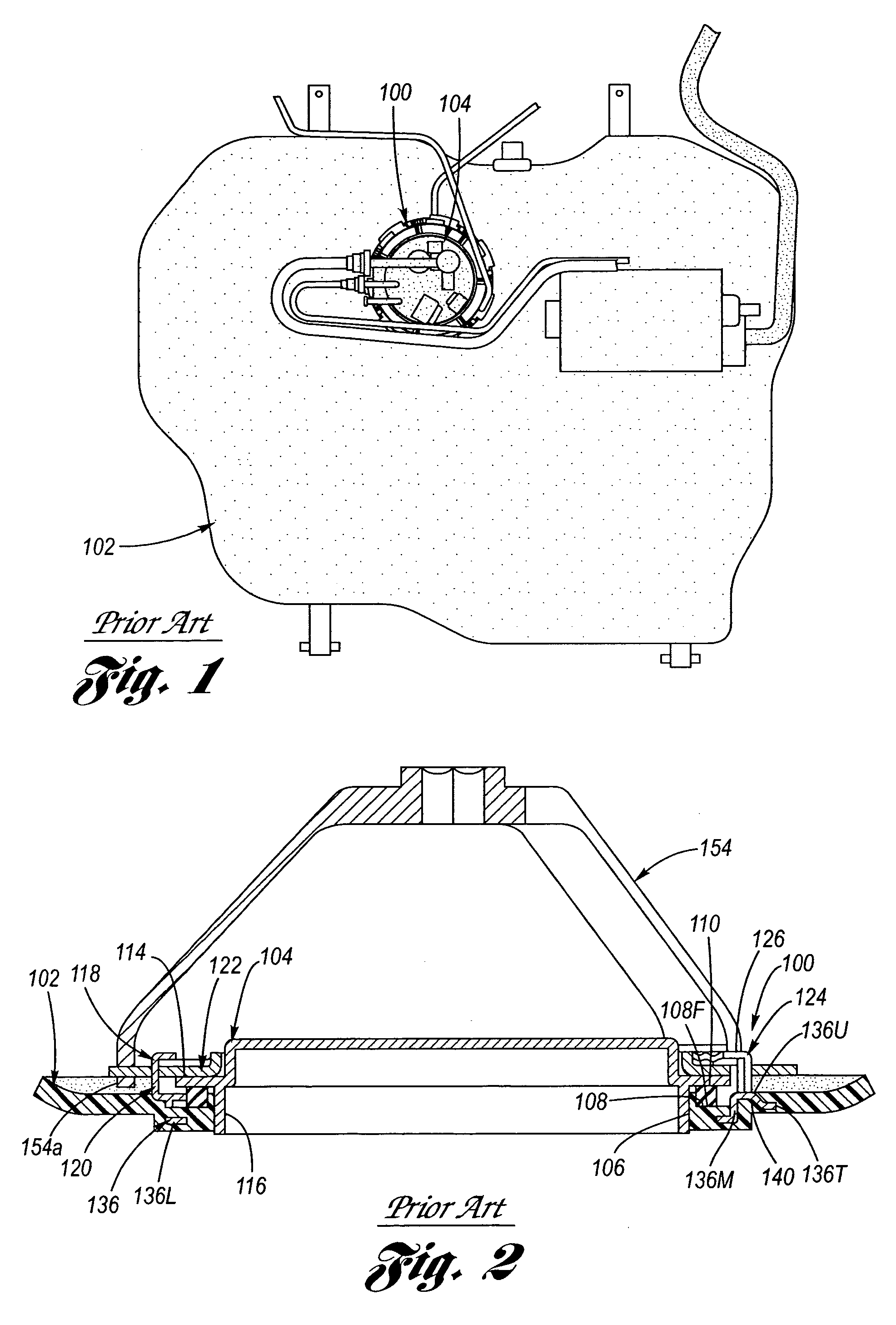 Helmeted lock ring for a sender module closure system for a fuel tank