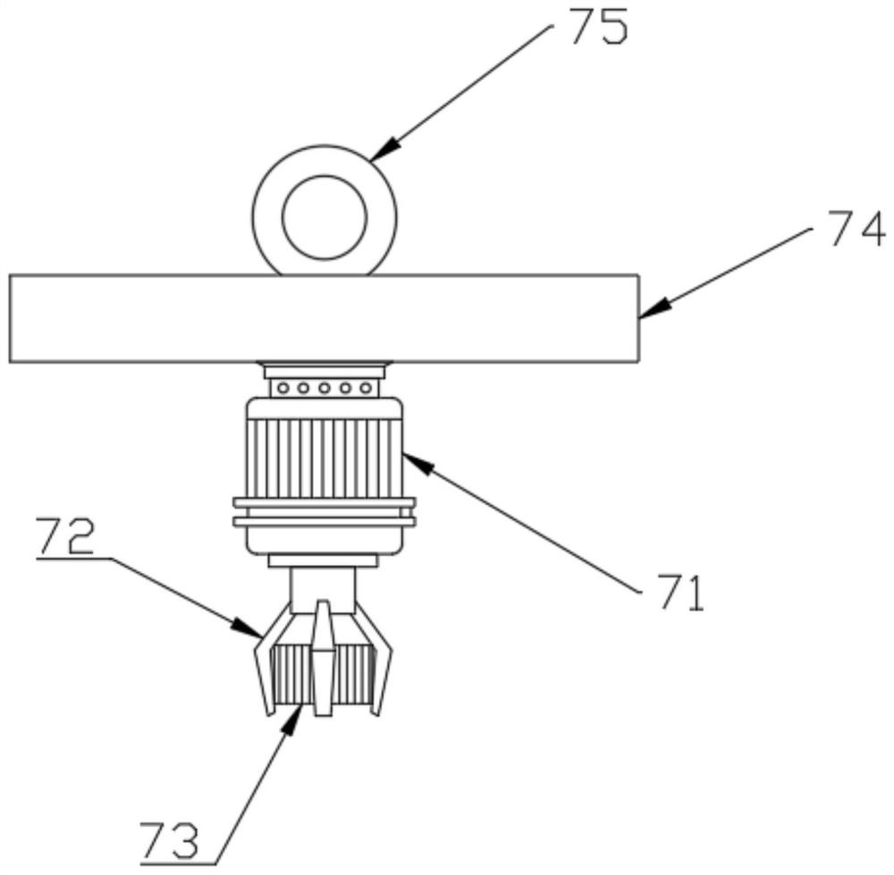 Automatic capping device for beverage production