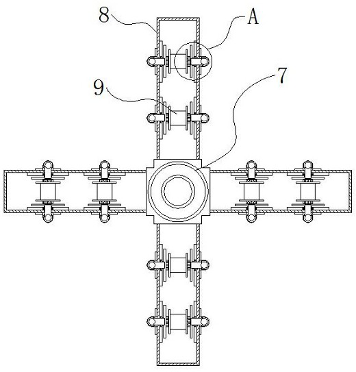 Stranding equipment capable of quickly increasing and decreasing single-wire charging barrels for communication data line processing