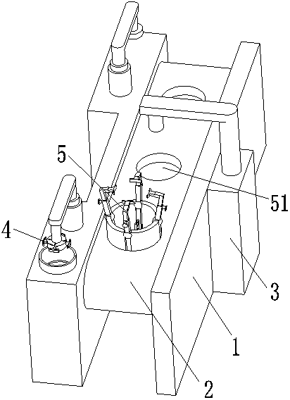 Automatic assembly device and assembly method for optical lens