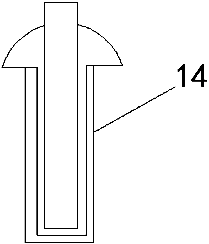 Small mold cleaning device with good cleaning effect