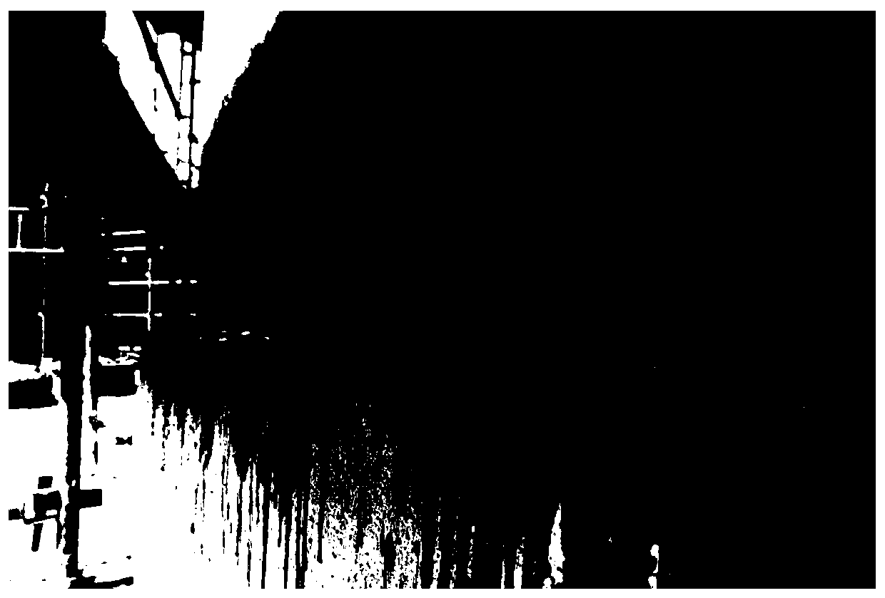 Treatment method for the bottom of the large flat-bottomed storage tank to fit the supporting surface of the foundation cap