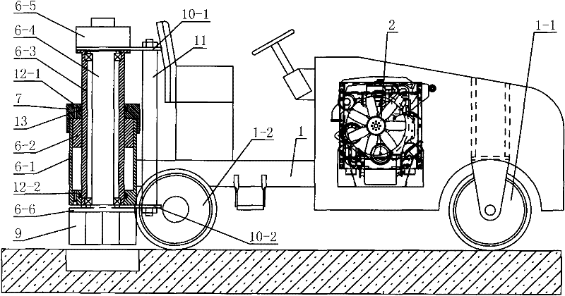 Device for milling round pit on asphalt pavement