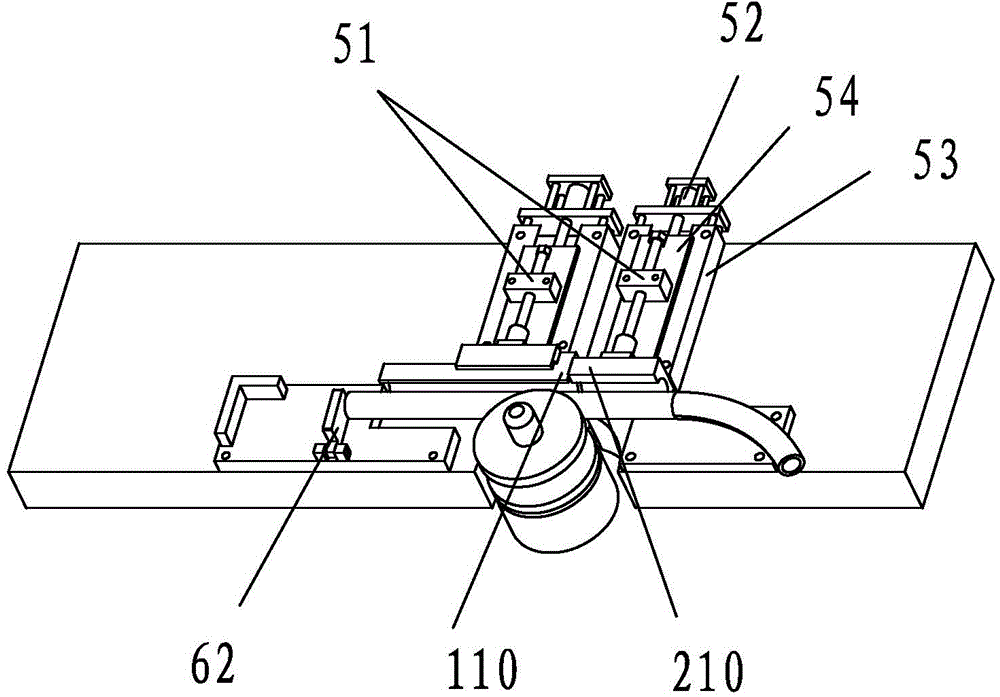 Device for bending pipe with relatively small abrasion