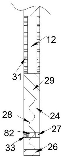 Self-extinguishing garbage can and using method thereof