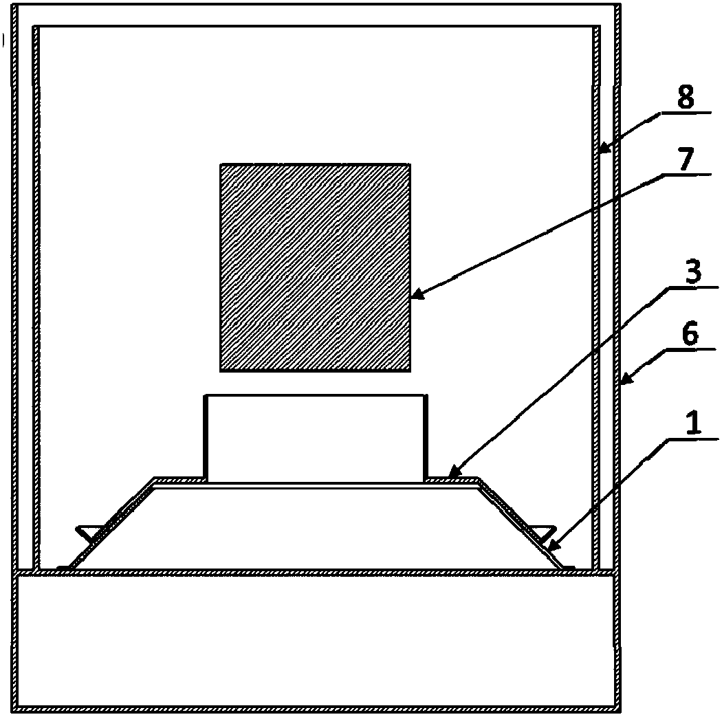 A detachable quenching tank built-in combined shroud