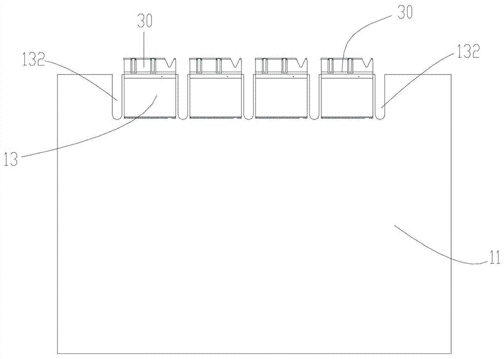 Electronic device, electronic system and its circuit board interconnection architecture