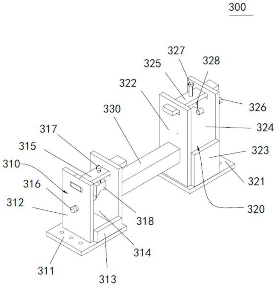 Auxiliary tool for welding cinder ladle trunnion seat and welding technology