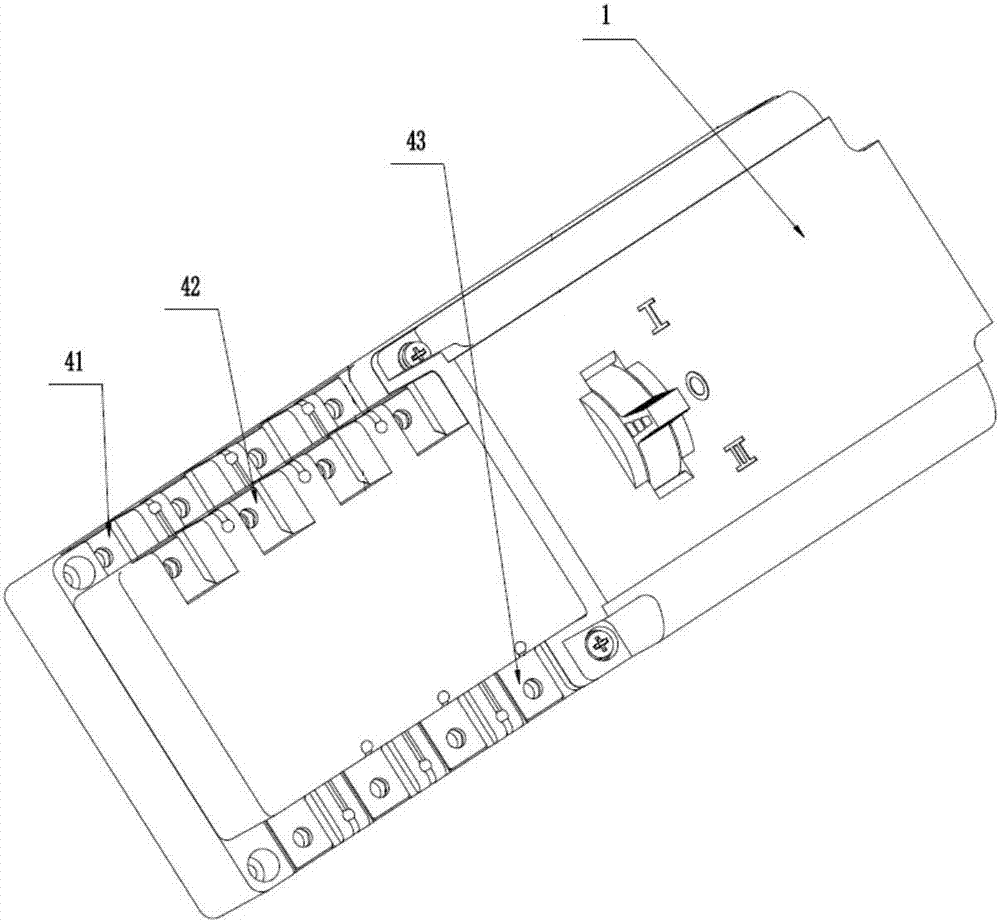 PC-class automatic changeover switch device with energy storage mechanism