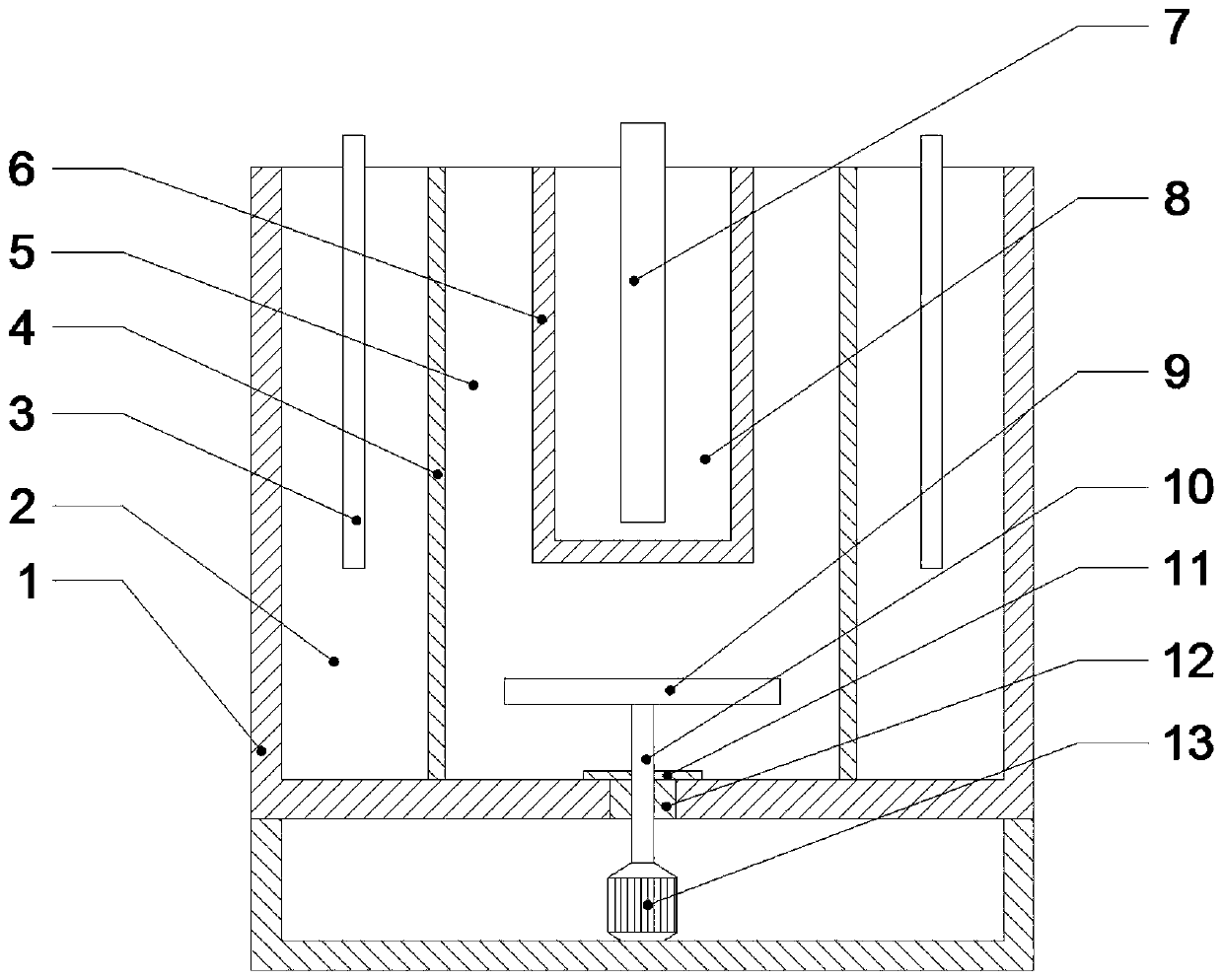 Device and method for removing chloride ions in solid material