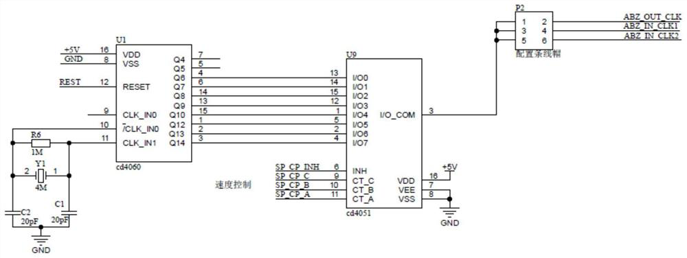 Torque wrench calibrating instrument and calibrating method thereof