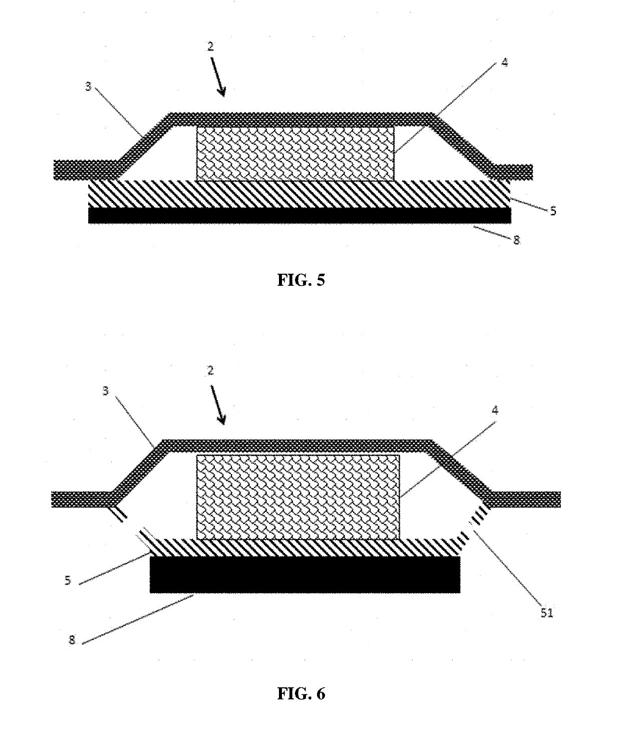 Device for humidifying a textile electrode