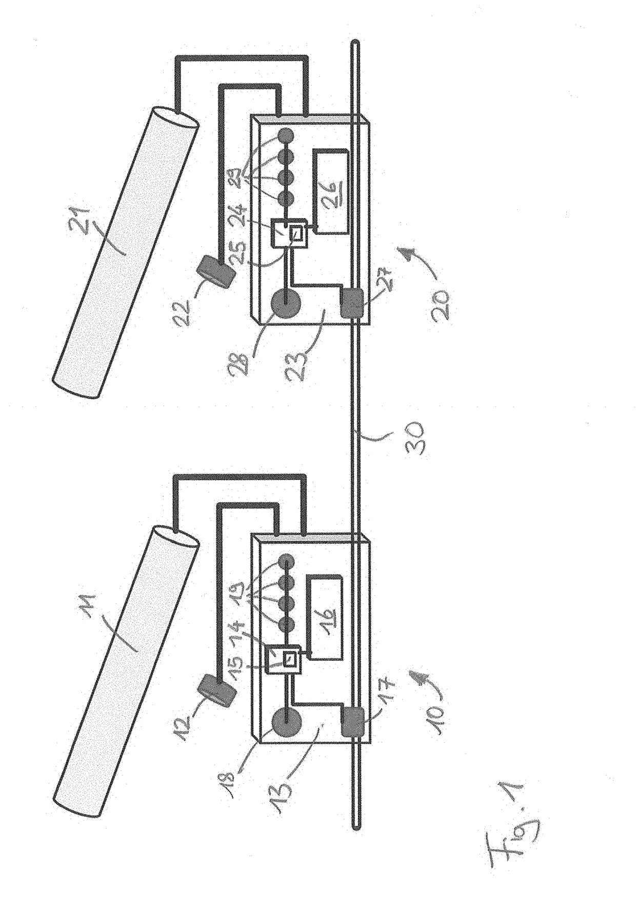 Conveying device with configuration change