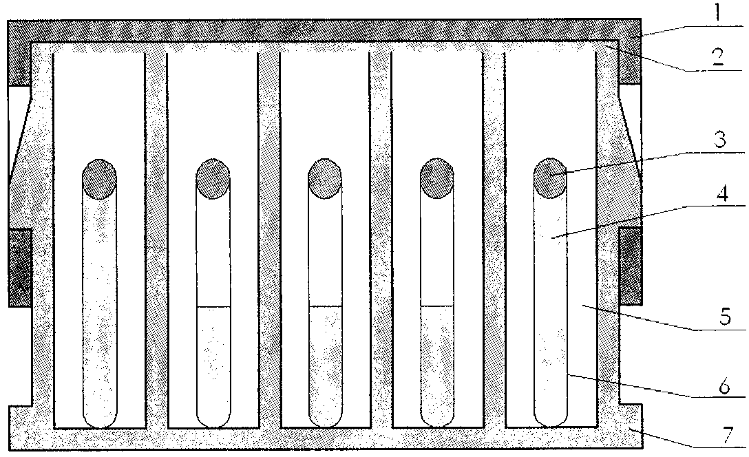 Immersion-type capillary space protein crystallization chamber