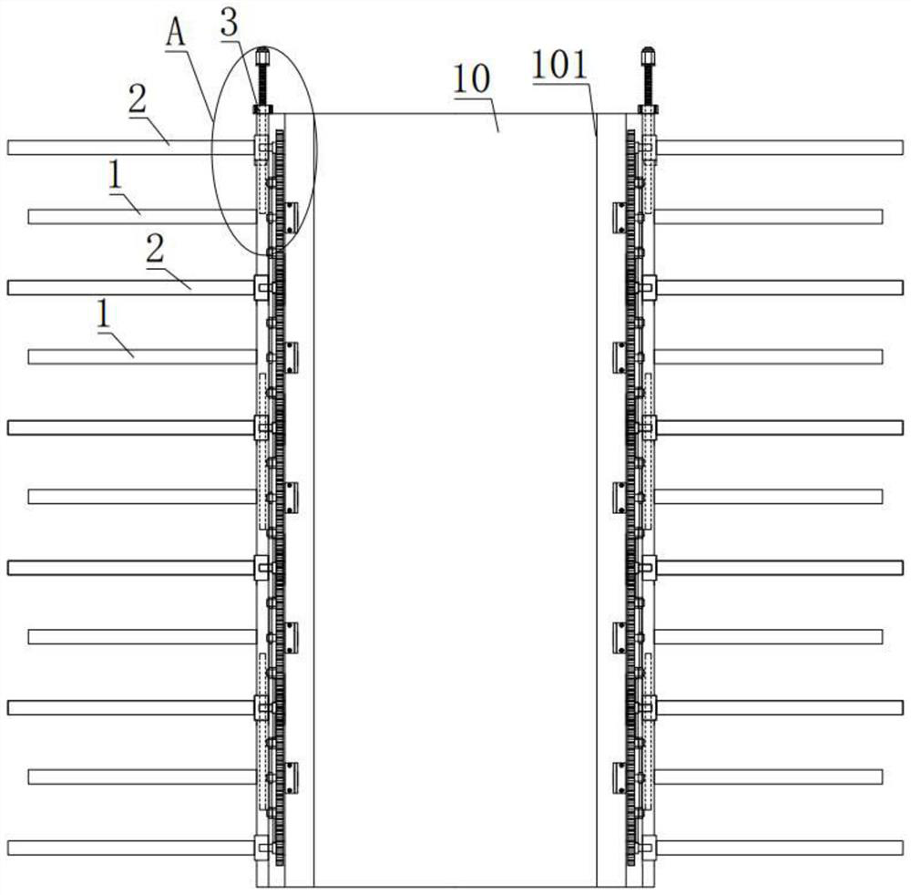 Radiator with adjustable vertical distance and working method thereof