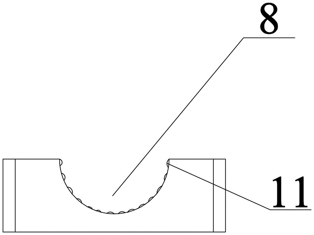 Squashed cable duct repairing device