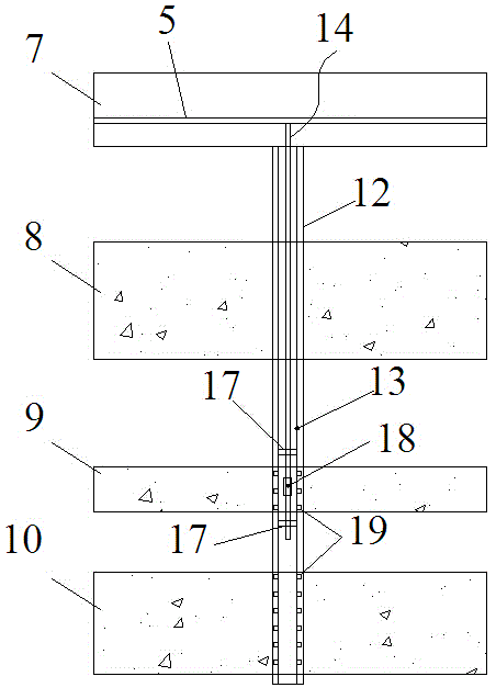 Combined separated layer fracturing, grouping and layer-combining mining method for coal bed well group