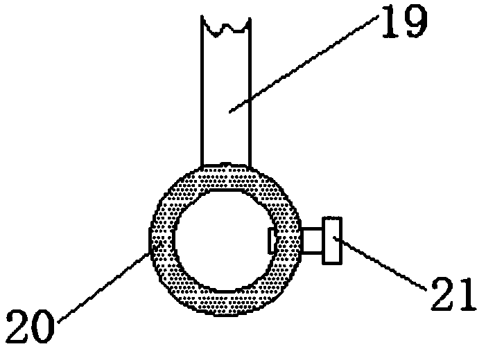 Automatic feeding device of shot blasting machine