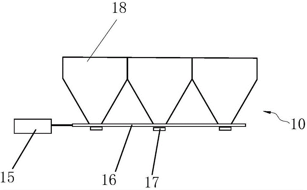 Soil-free turf and production device thereof