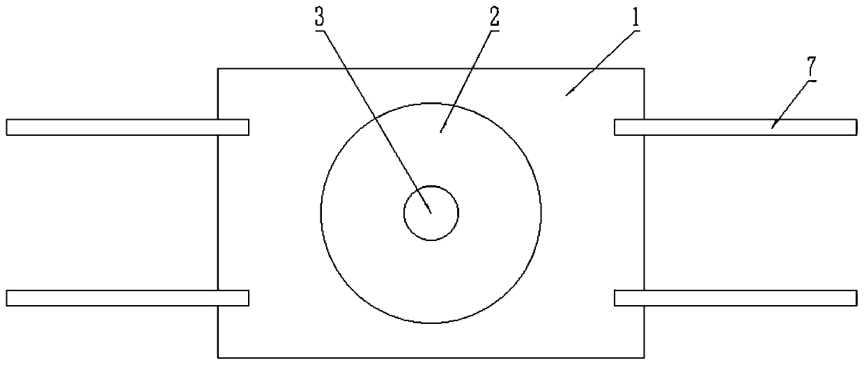 Cargo moving device