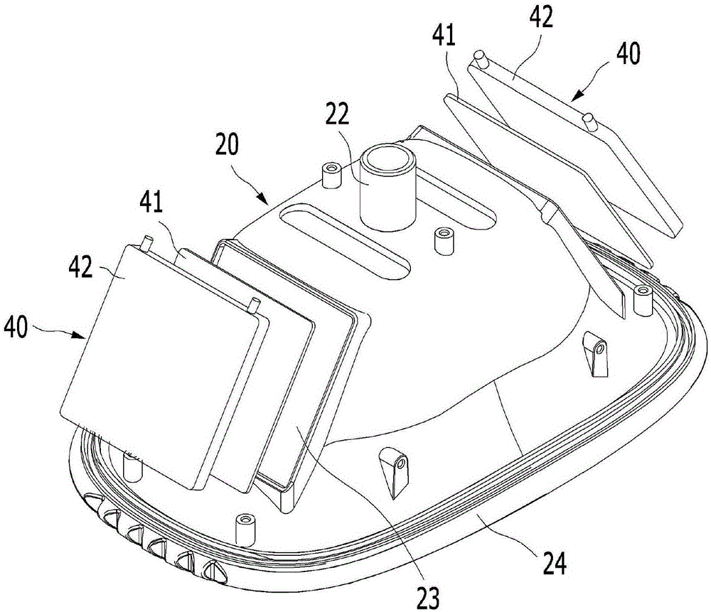 Metallic heating/cooling pressure-reduction skin management device