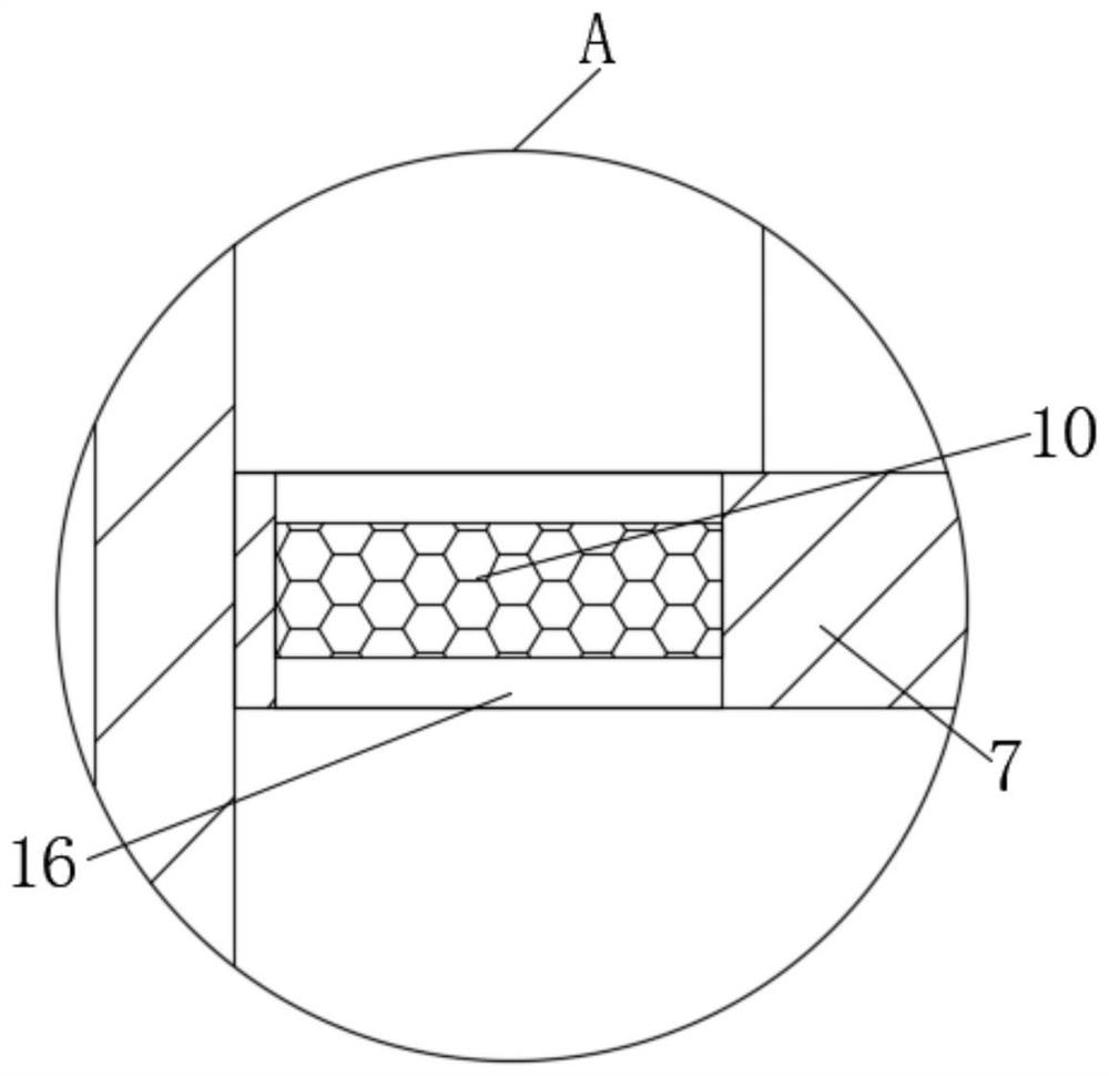 Industrial critical carbon dioxide heat pump oil separator