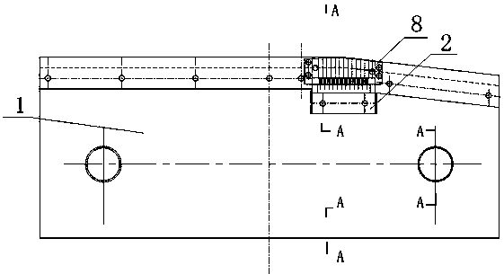 Profile-adjustable stretch-bending forming mold for stand column-like components of railway vehicles