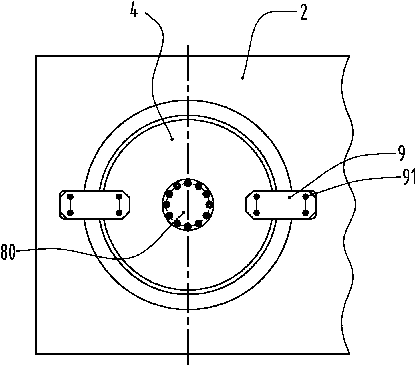 Mold base pressing structure of extruding machine