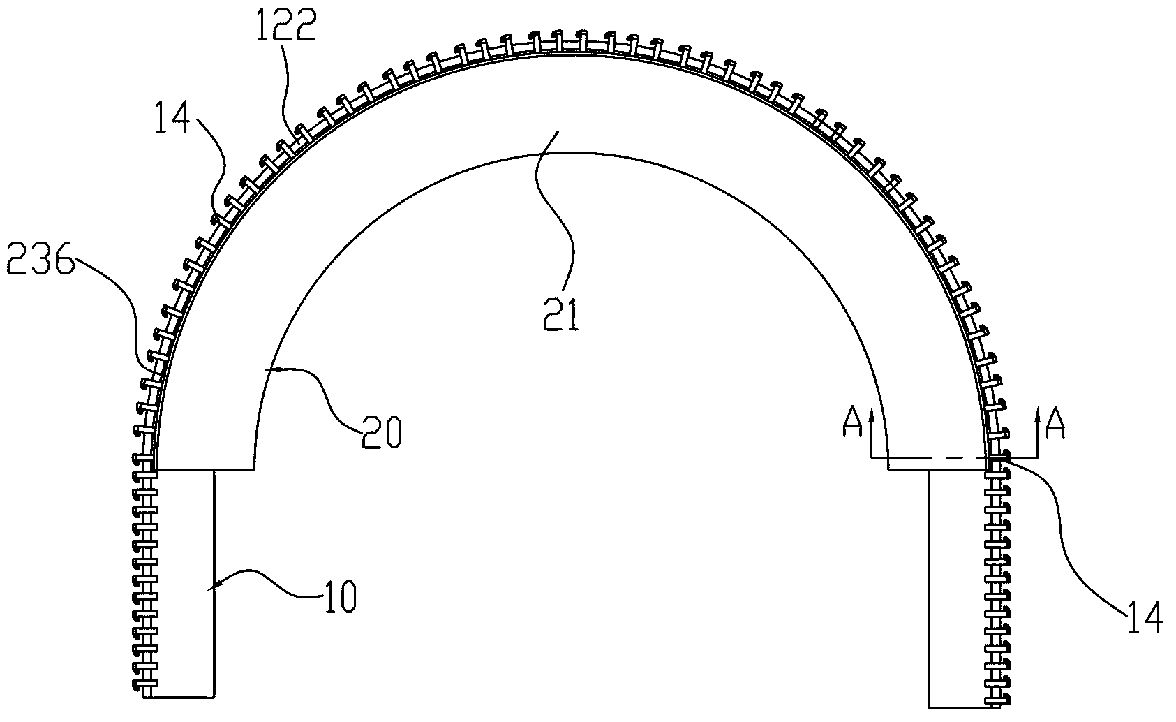 Chain belt electroplating supporting frame and electroplating equipment using the same