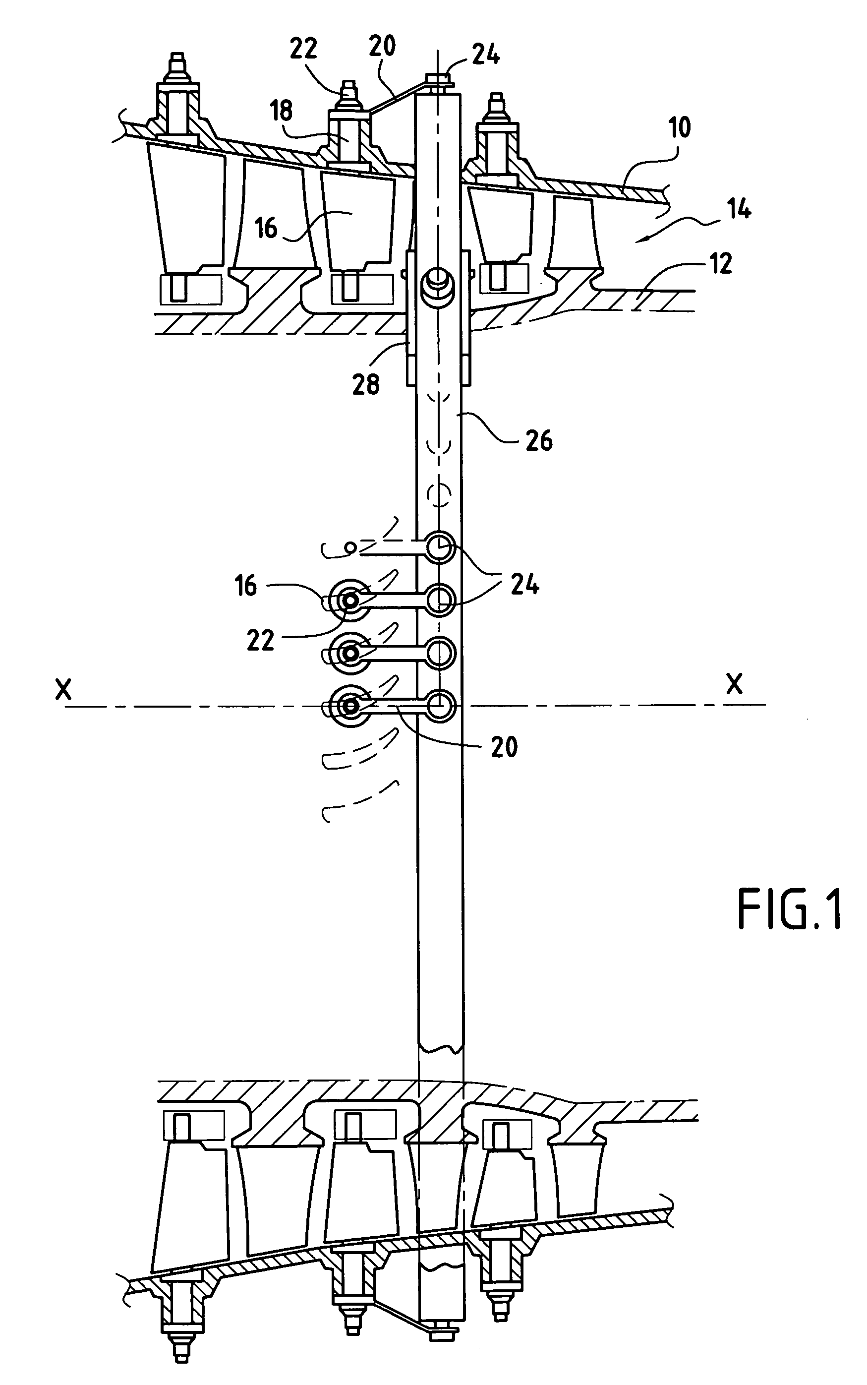 Device for adjusting the centering of a ring for synchronizing the control of pivoting vanes in a turbomachine