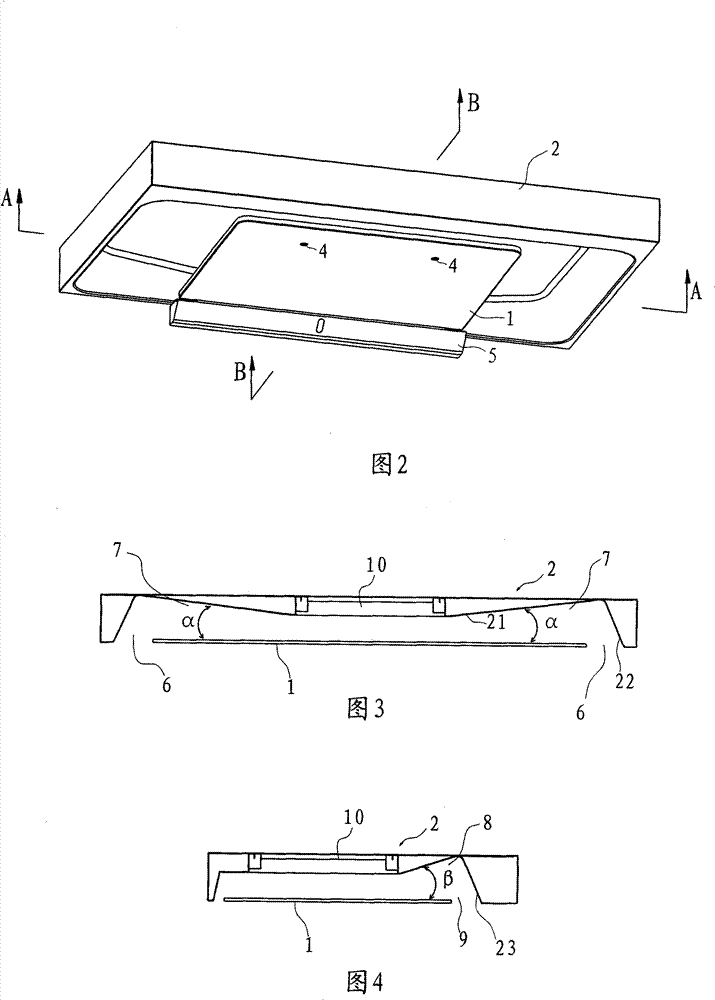 Range hood with smoke deflector