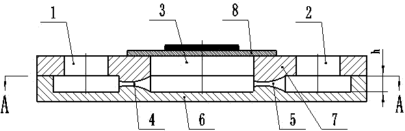 Valveless piezoelectric pump with axisymmetric logarithmic spiral pipe