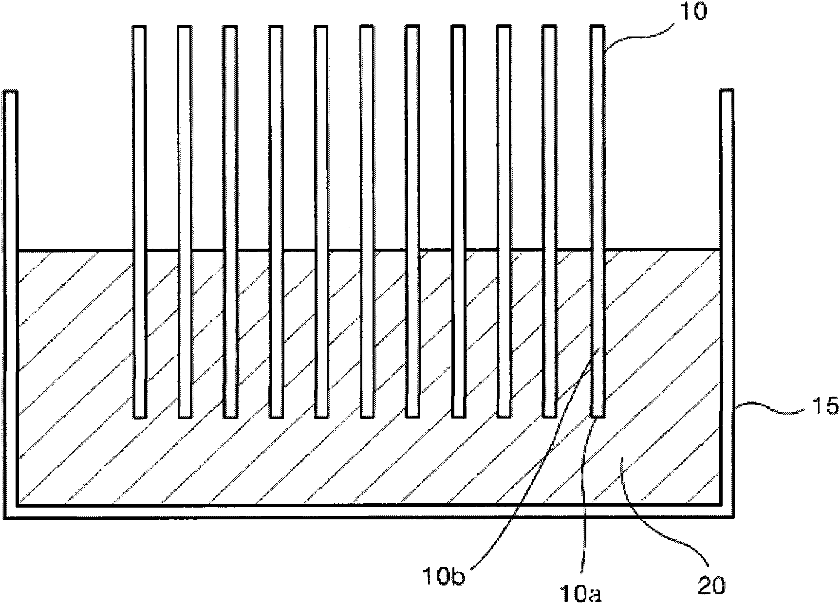 Submerged type hollow fiber membrane module