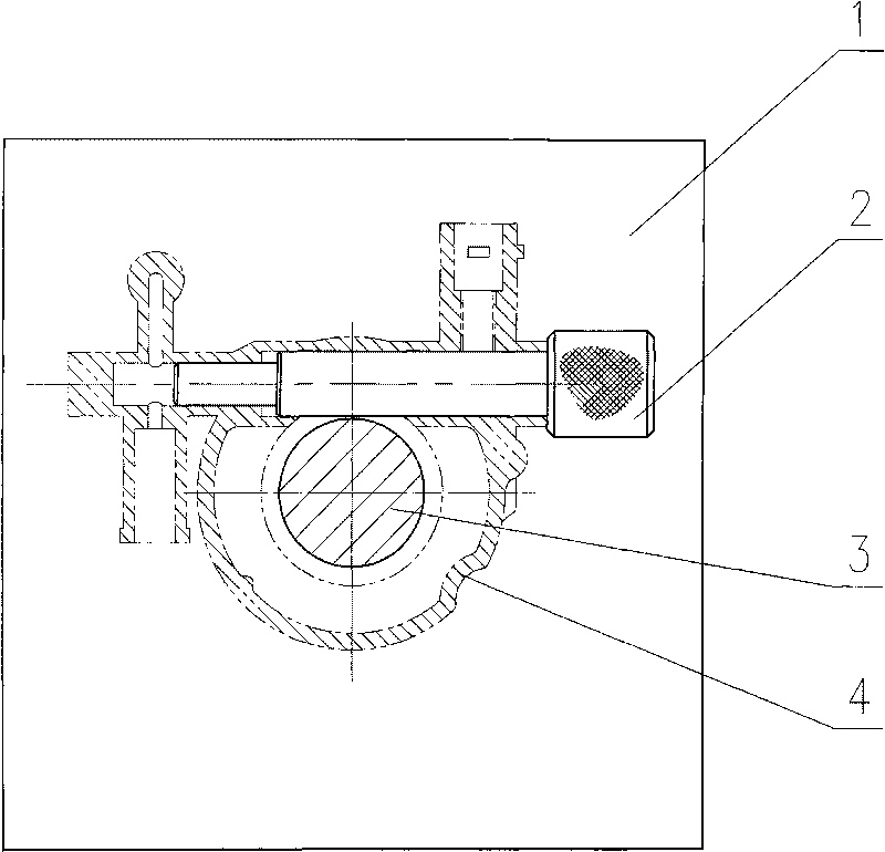 Detection tool for center distance between matched and mutually perpendicular holes