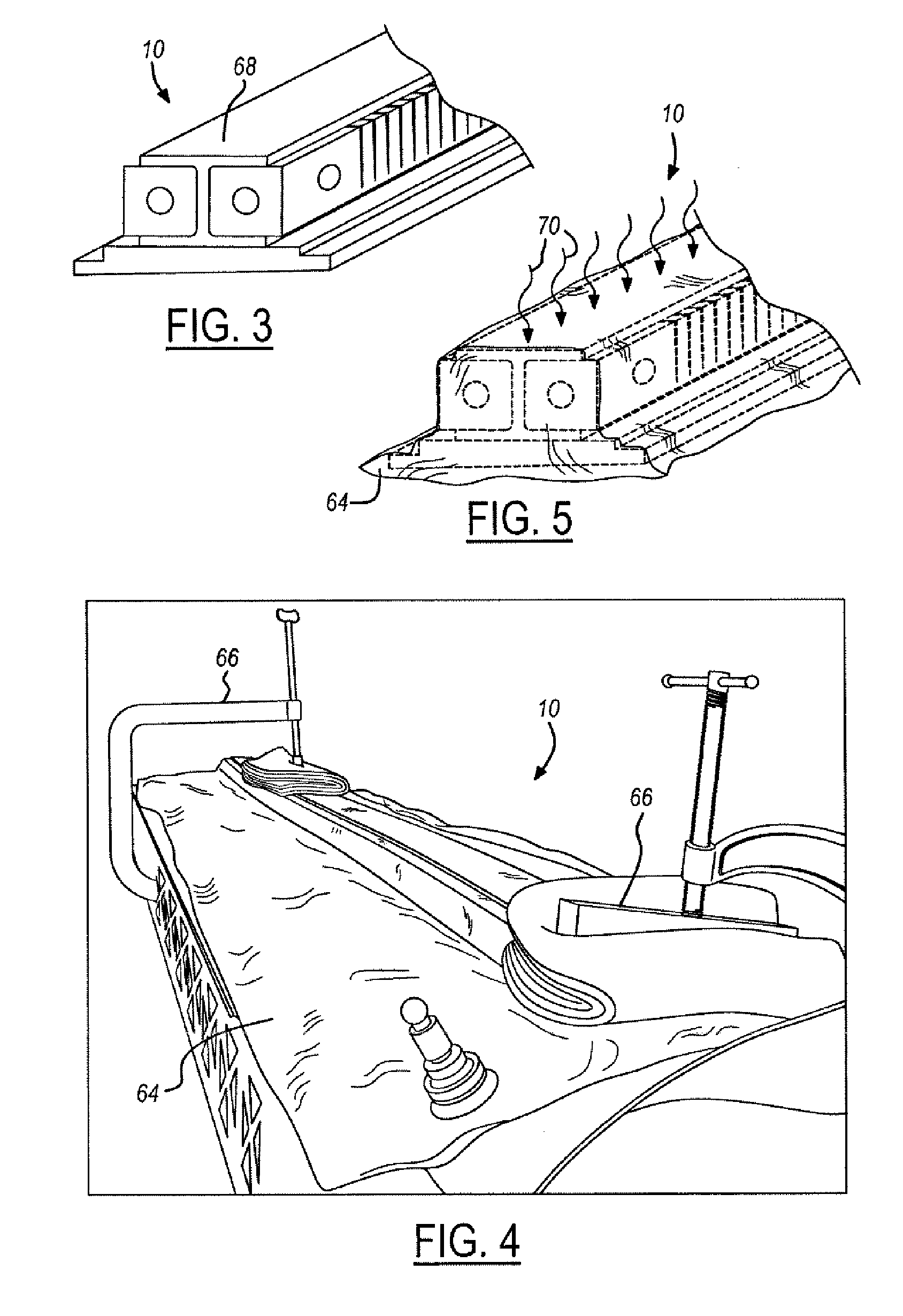 Flexible mandrel for highly contoured composite stringer