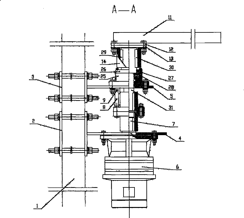 Rotating arm type antifreezing fluid spraying device for two-lane coal trains