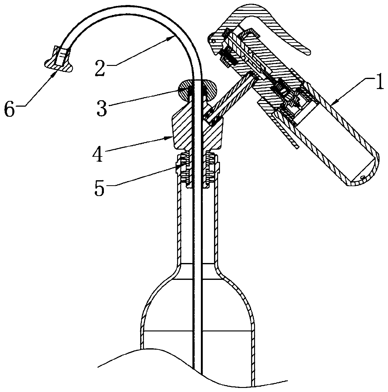 Separating type beverage fresh retaining device