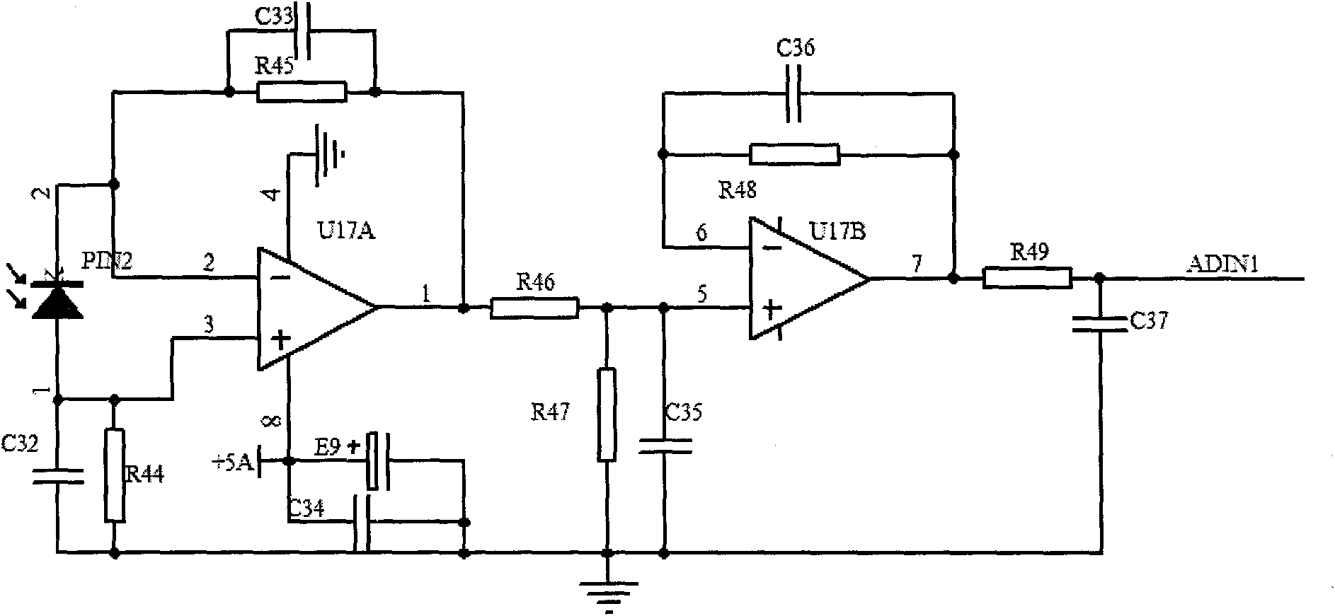 Device and method for automatically detecting light extinction rate of smoke