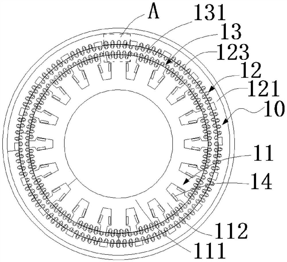 Motor and equipment comprising same