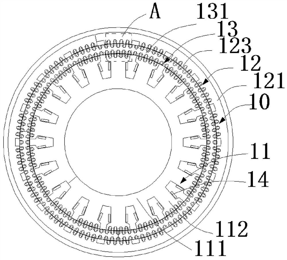 Motor and equipment comprising same