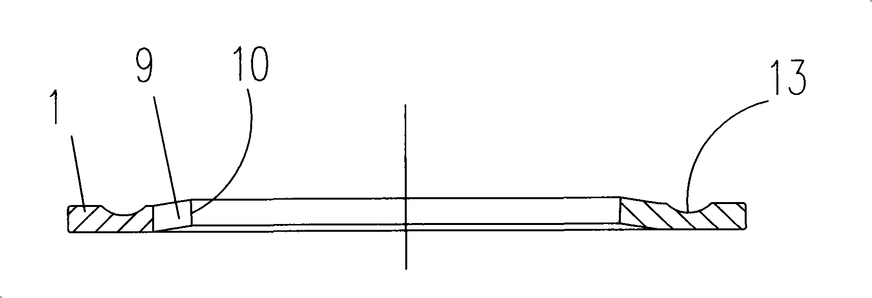 Outside centering and clamping mechanism for disc parts