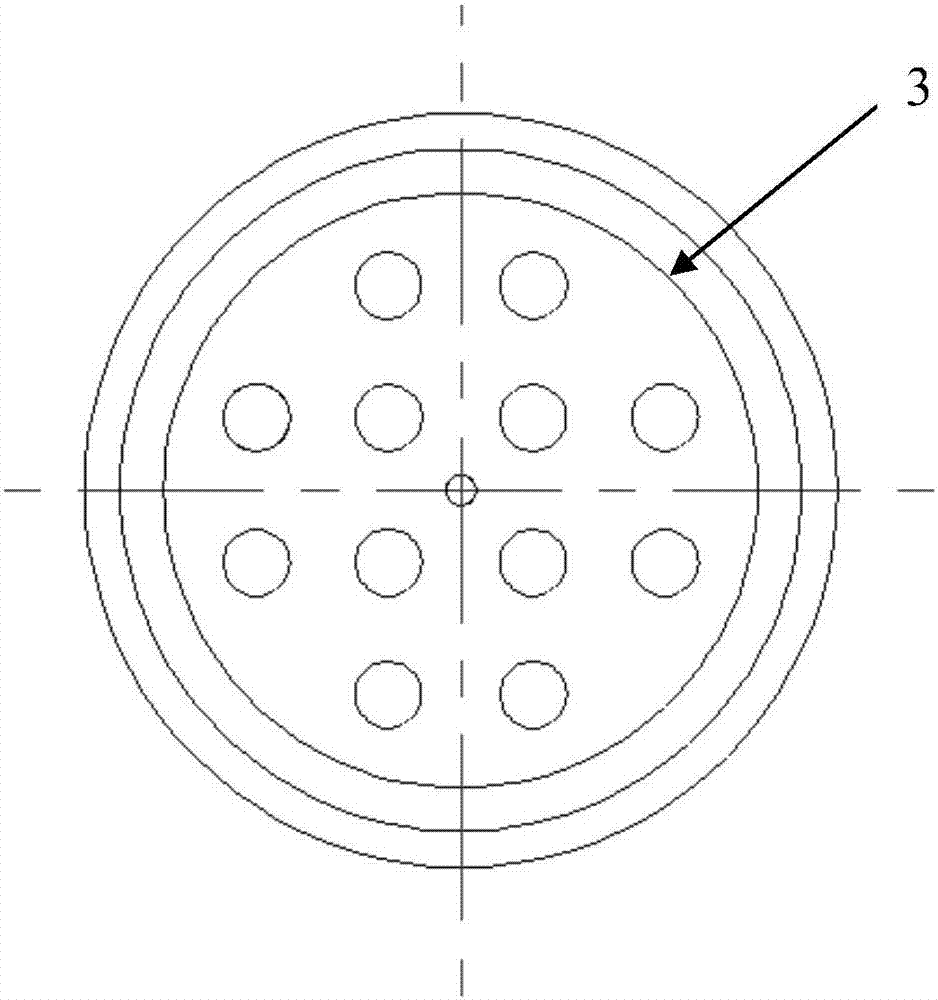 Base material motion type device and method for preparing nano coating through plasma discharge