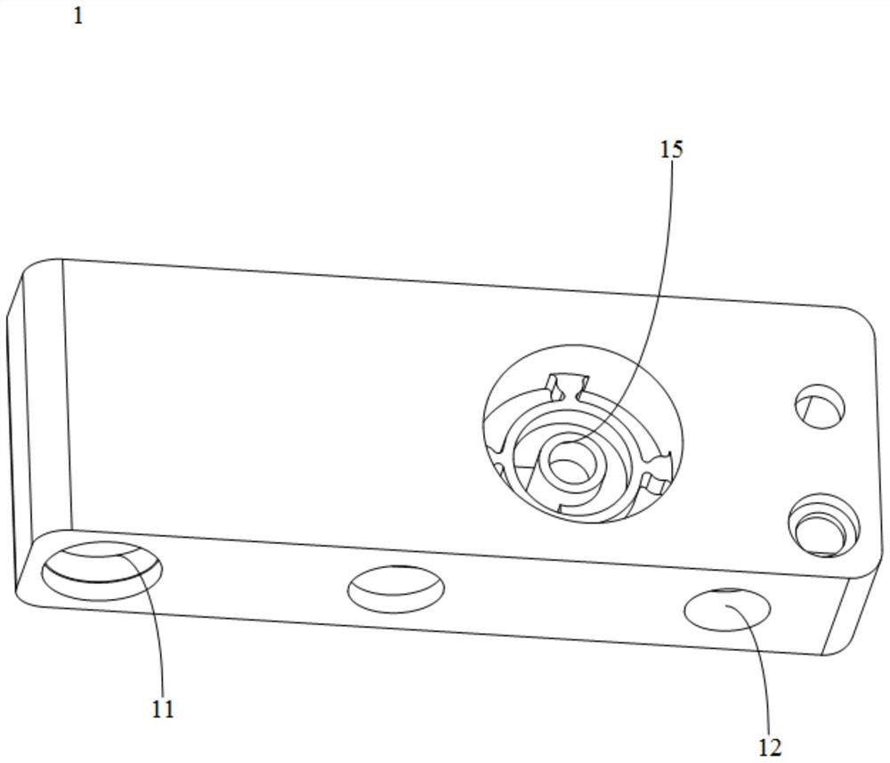 Central control waterway component, bathing system and control method of central control waterway component