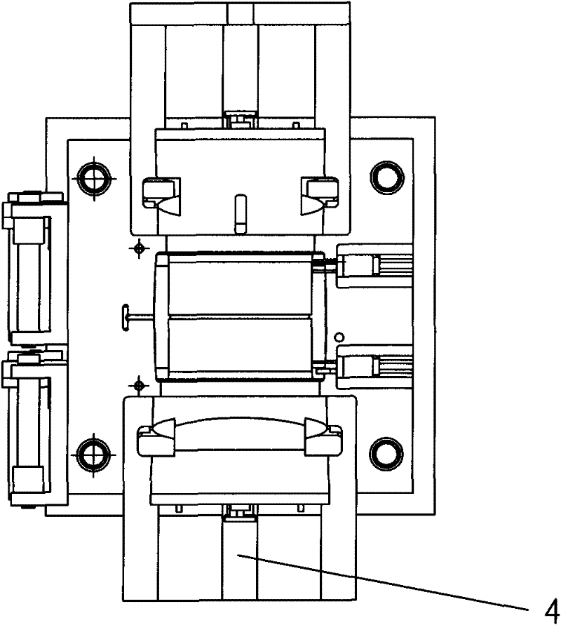 Automatic die input and output mechanism for thermosol pipe die