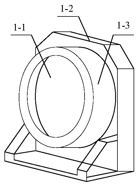 Optical system of a portable wide temperature range target simulator