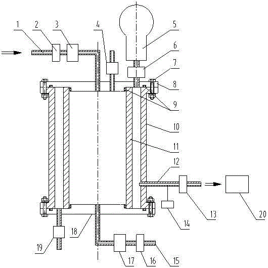 A device with self-cleaning function that can be used for in-situ seawater filtration and its use method